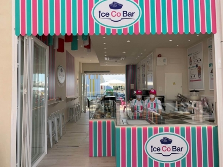 La primera cafetería heladería IceCoBar